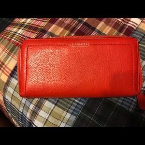 Vintage Coach Accordion Leather Zipper Wallet